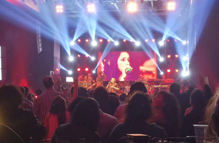 Autenticos Decadentes en concierto Bolivia